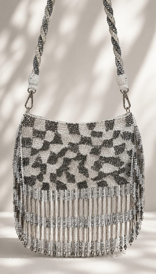 Mono Chic
